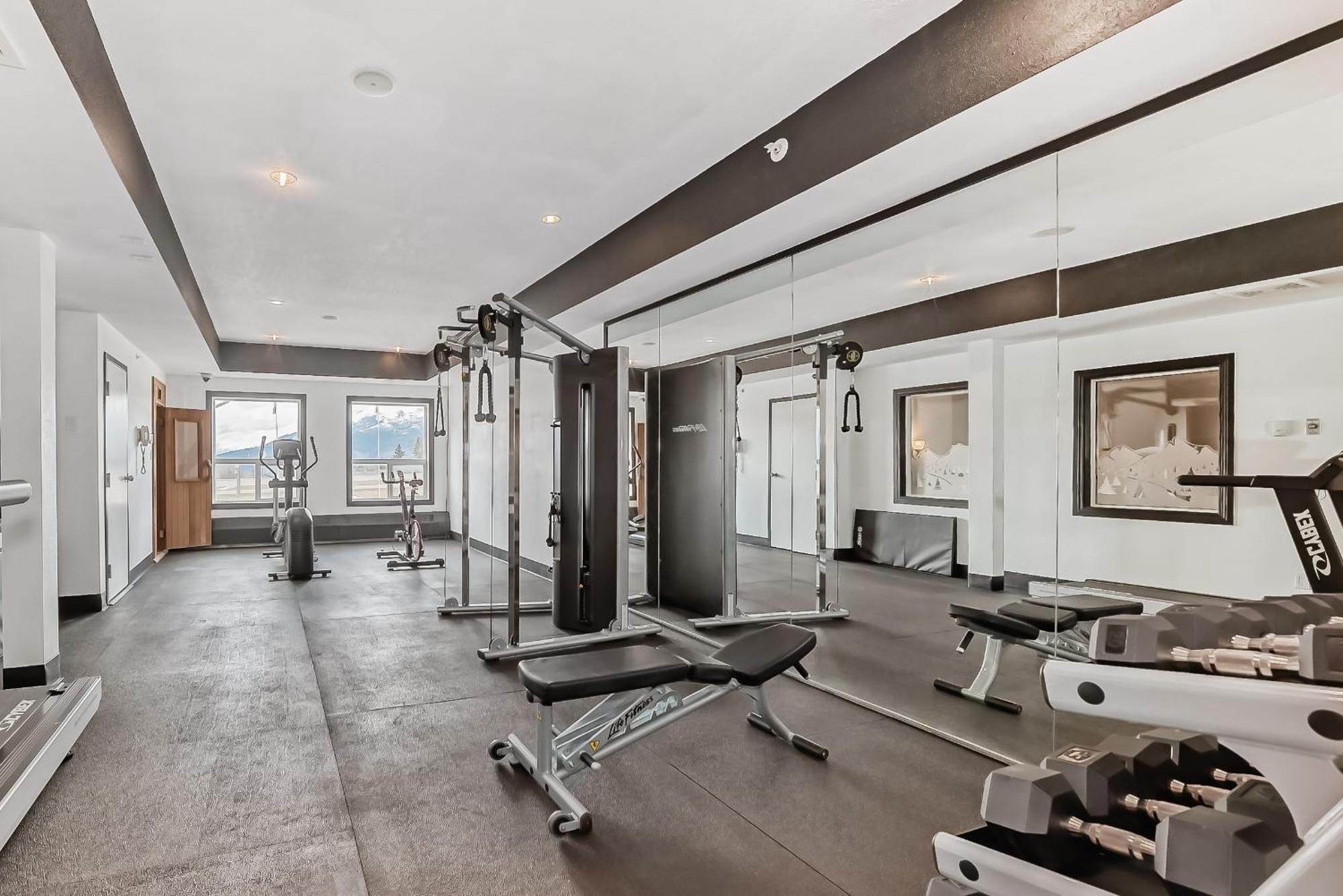 Grande Cache Inn & Suites מראה חיצוני תמונה