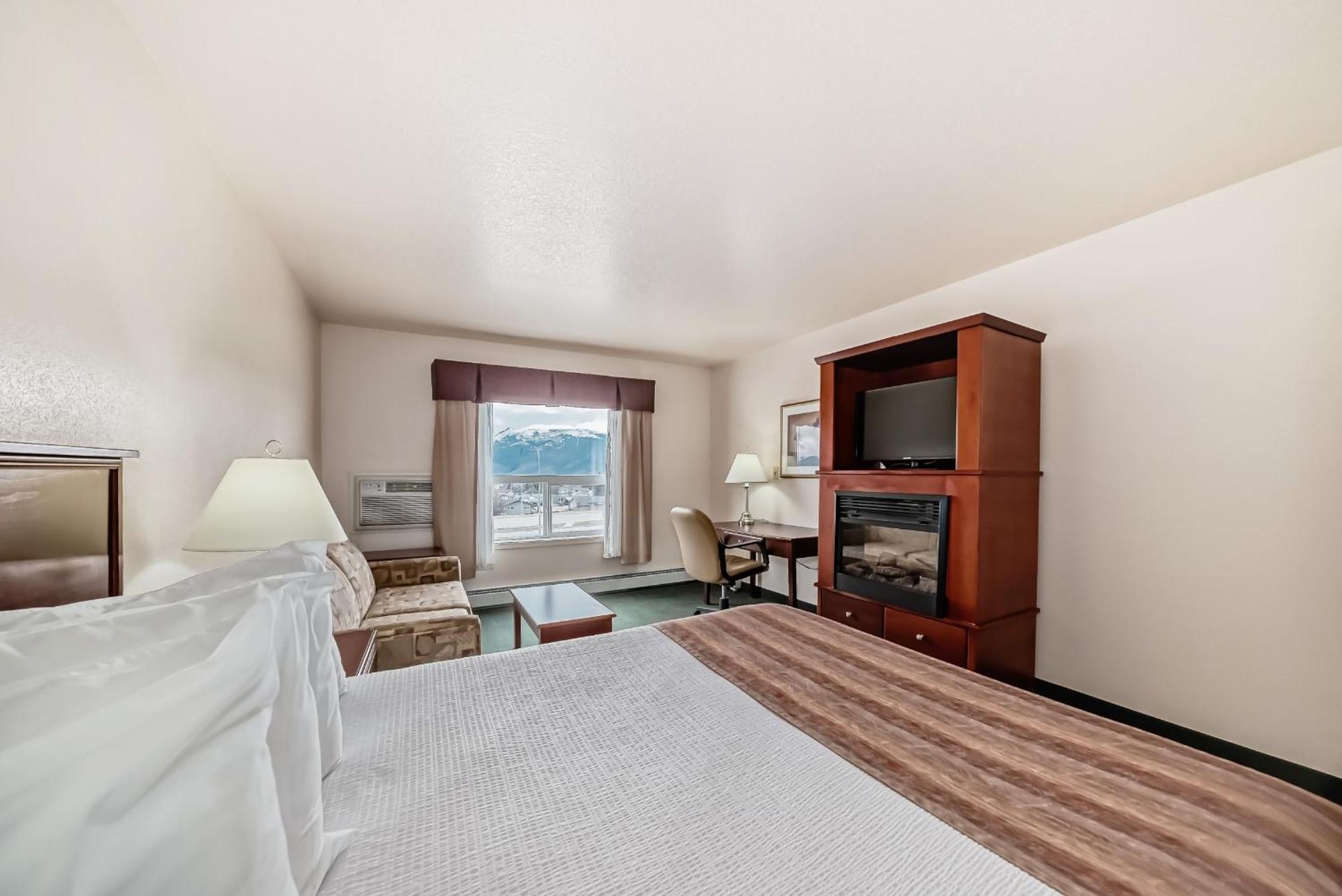 Grande Cache Inn & Suites מראה חיצוני תמונה